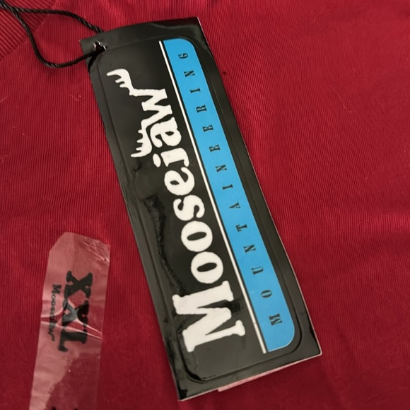 Moosejaw Mountaineering XXL Bricks Free Range T-Shirt XXL.  Brand New.  Maroon. - Picture 4 of 4